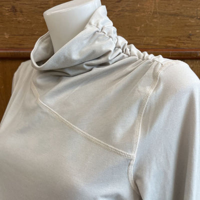 Indyeva - Women's Luz High-Necked Ruched Long Sleeve Jersey - MSRP $105: Beige/Cream-women-MD