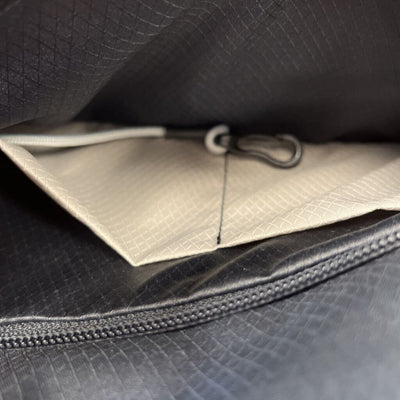 Bellroy - Lite Sling Bag - MSRP $115: Black/Dark Blue--