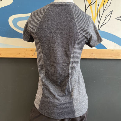 New Balance - Women 's Athletic T-Shirt - MSRP $40: Grey-women-MD