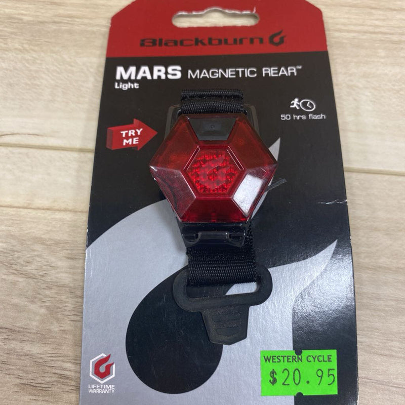 Blackburn - Mars Magnetic Rear Light : Red / Black--