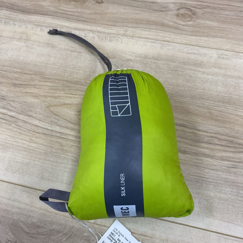 MEC - Silk Rectangular Travel Sleeping Bag Liner - MSRP comp $100: White-unisex-