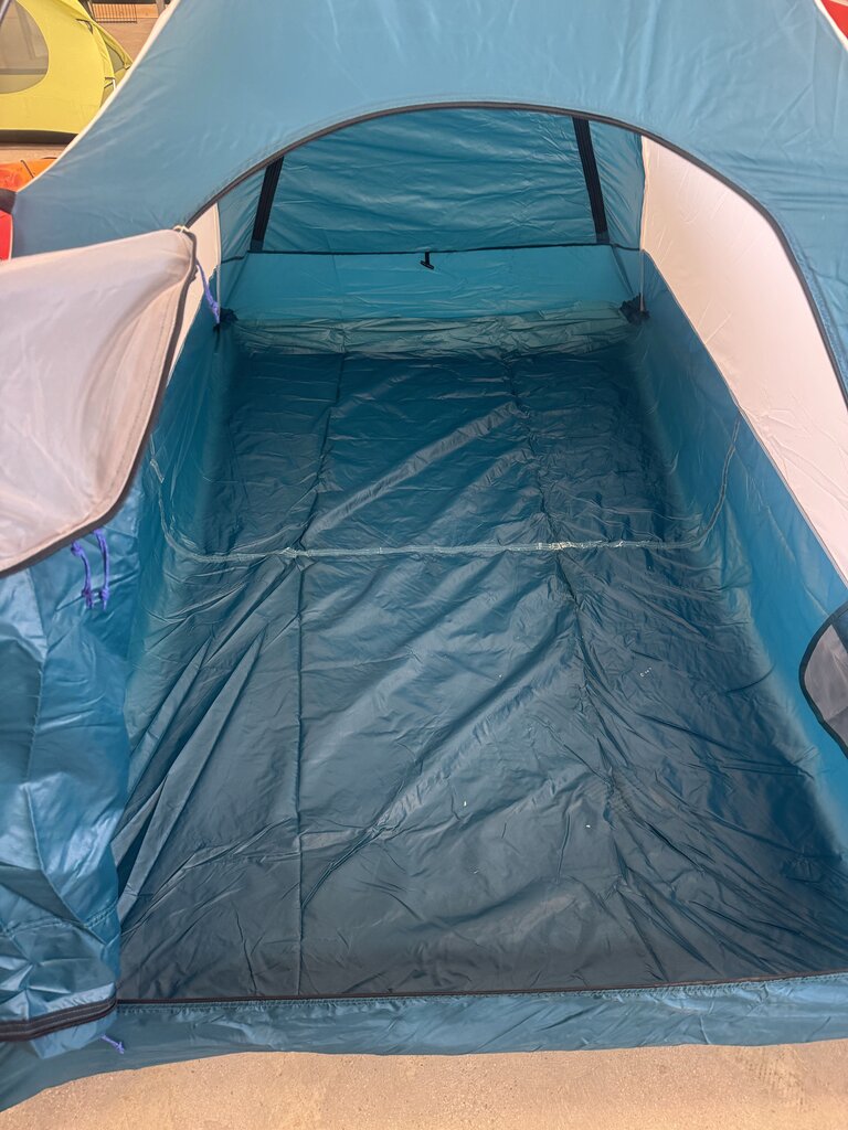 REI - Camp Hut Tent - MSRP compared $399: Blue-unisex-2p