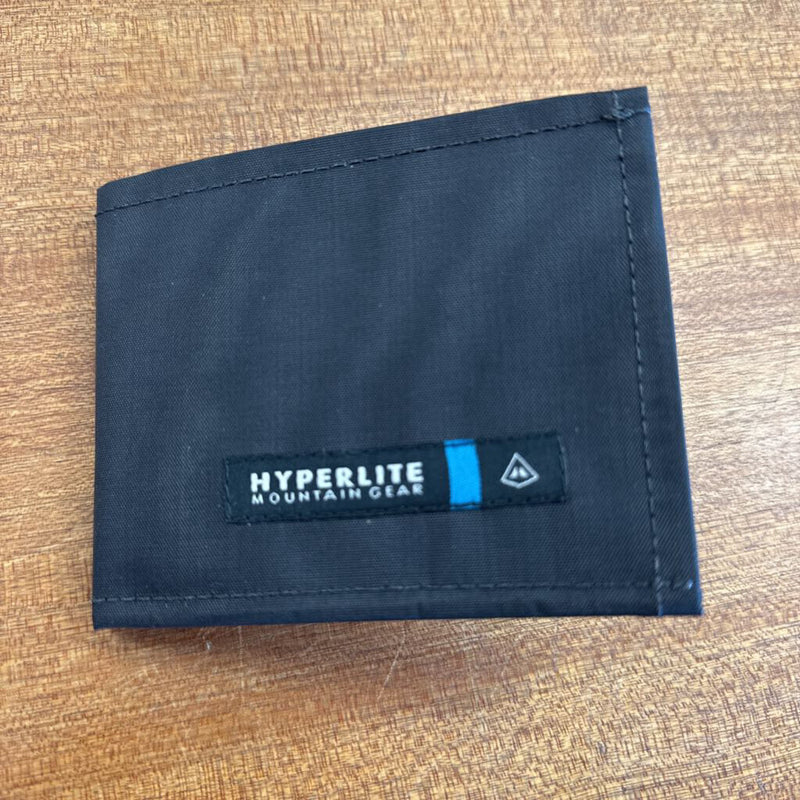 Hyperlite Mountain Gear - Wallet- MSRP $58 : black-unisex-