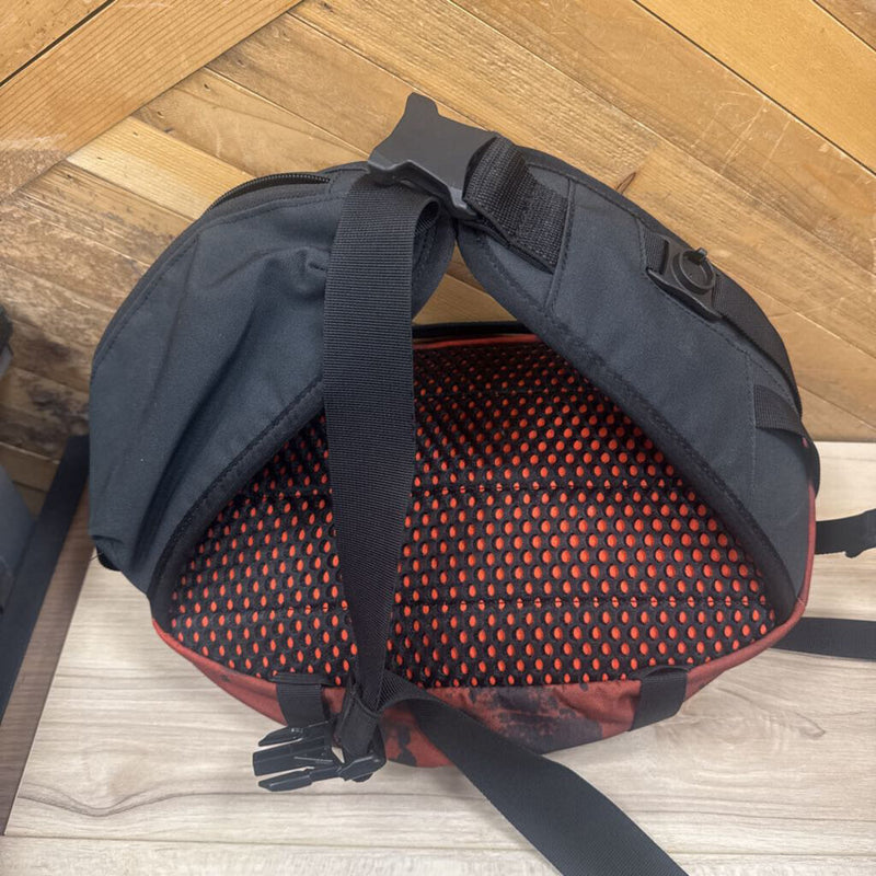 Dakine- Hot Laps 2L Bike Waist Bag- MSRP $70: red, black-unisex-