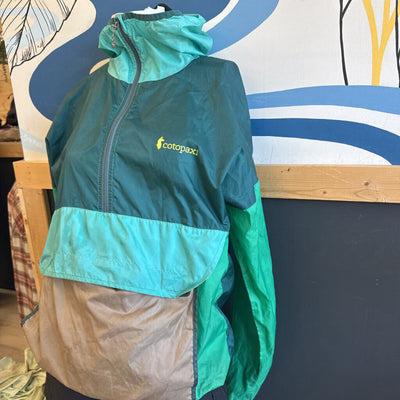 Cotopaxi WindbreakerJacket: Green-women-W(MD) M (SM)