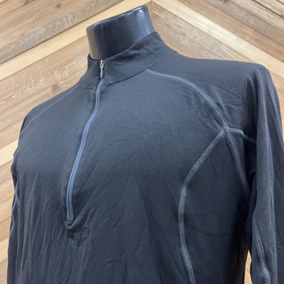 The North Face - Men's 1/4 Zip Baselayer Top - MSRP comp $120: Black-men-XL