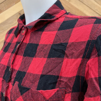SWS - Women's Boyfriend-Fit Flannel Button-Down Shirt: Red/Black-women-LG