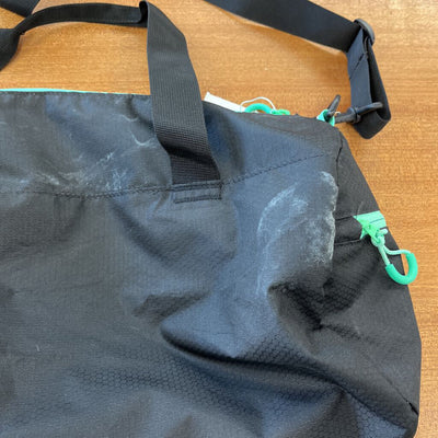 Speedo - Gym Duffle Bag: Black/Green--