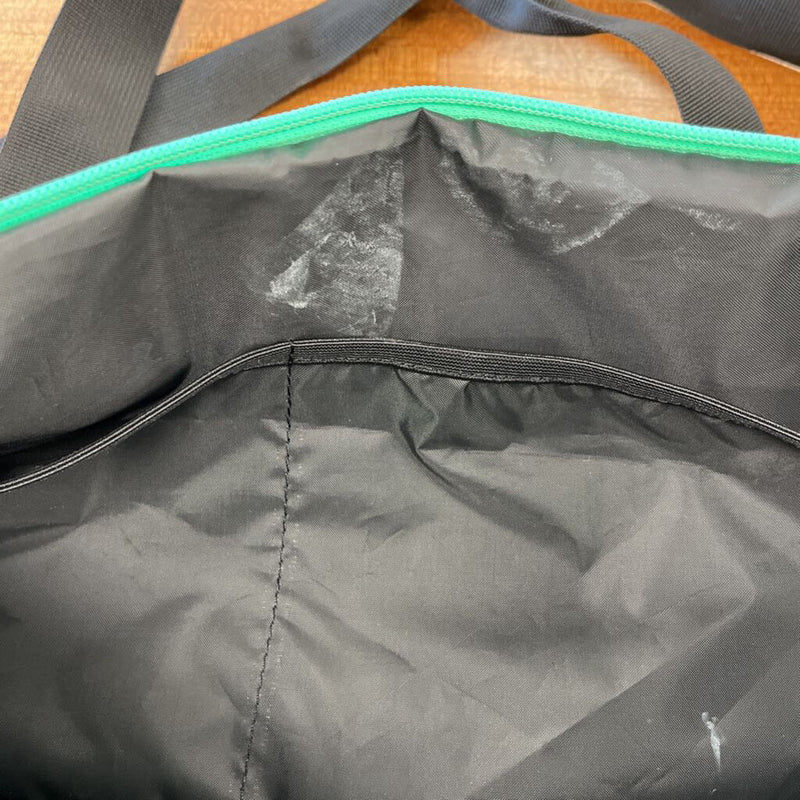Speedo - Gym Duffle Bag: Black/Green--
