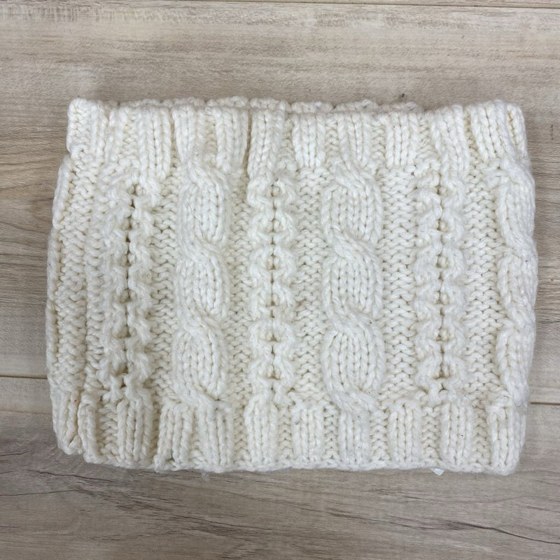 Chaos- Cable Knit Neck Tube : white-unisex-