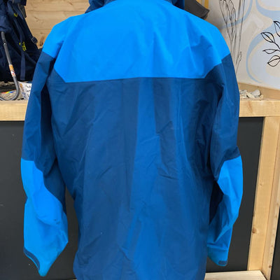 Arc'teryx - Men's Alpha AR Gore-Tex Pro Shell Jacket - MSRP $800: Dark Blue/Blue-men-LG