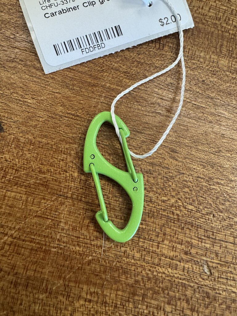 Green Plastic Carabiner Clip: green-unisex-2inch