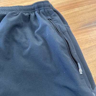 Nike - Men's Wind Pants - MSRP comp $100: Black-men-LG