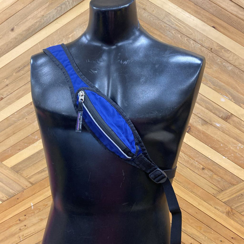 Patagonia- Vintage Sling Blue Backpack: blue-unisex-