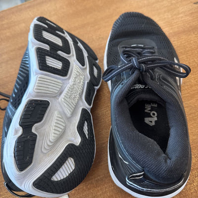 Hoka - Women's Bondi 7 Running Shoes - MSRP $180 : Black -women-5.5