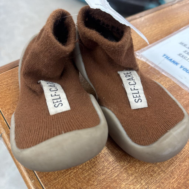 Self Care- infant Sock Shoes- MSRP $49: brown-unisex-24/26