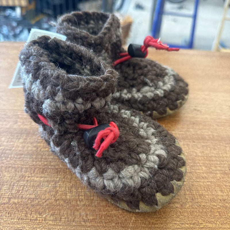 Handcrafted Cozy Slippers: Brown-unisex-10