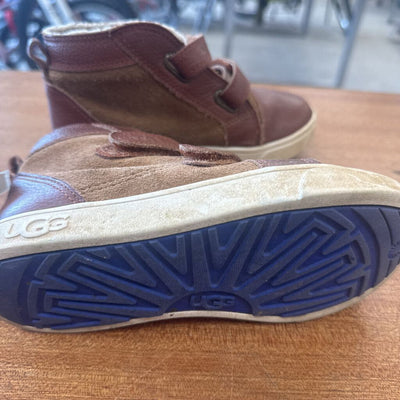 UGG Brown Velcro Childen's Boots: brown-children-12T