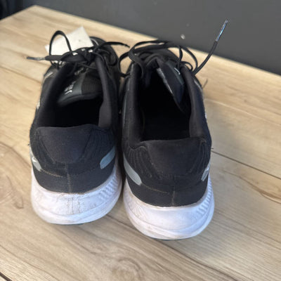 Nike Running Shoes Size 12: Black-men-12