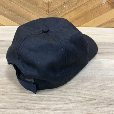 Black Cap: Black-unisex-