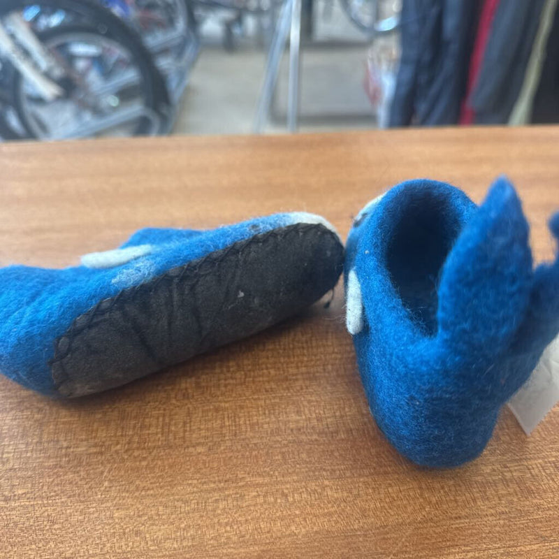 Whale felted Slippers : Blue-infant-