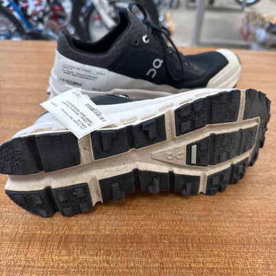 On Cloud - Women's Runners - MSRP $200: White/Black-women-8
