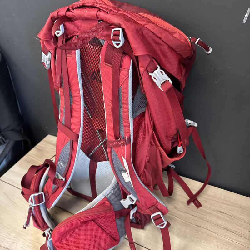 Gregory - Jade 33L Hiking backpack - MSRP compared $220: Red --WS