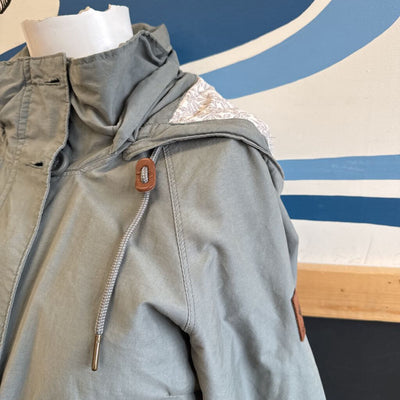 Columbia - Women's Canvas Jacket - MSRP $149 : Green -women-SM