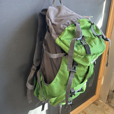 Free Knight - Trekking 60 Backpack: green-unisex-