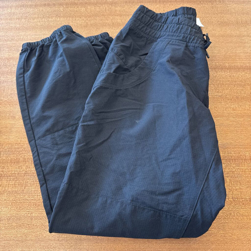 MEC- Womans Camp Pants- MSRP $ 79: Black -women-10