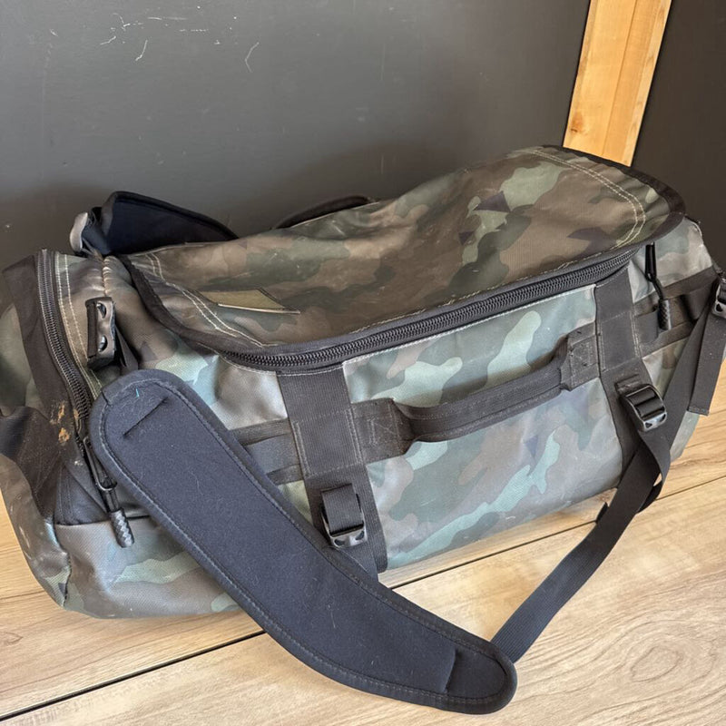The North Face - Base Camp Bag MM - MSRP $199: Green/Black--MD