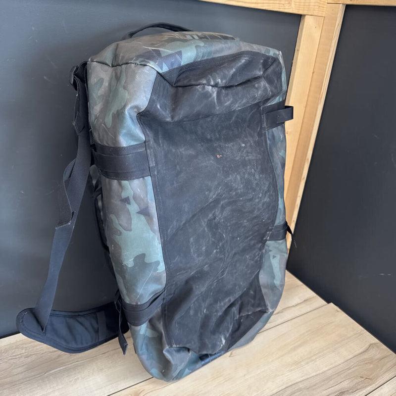 The North Face - Base Camp Bag MM - MSRP $199: Green/Black--MD