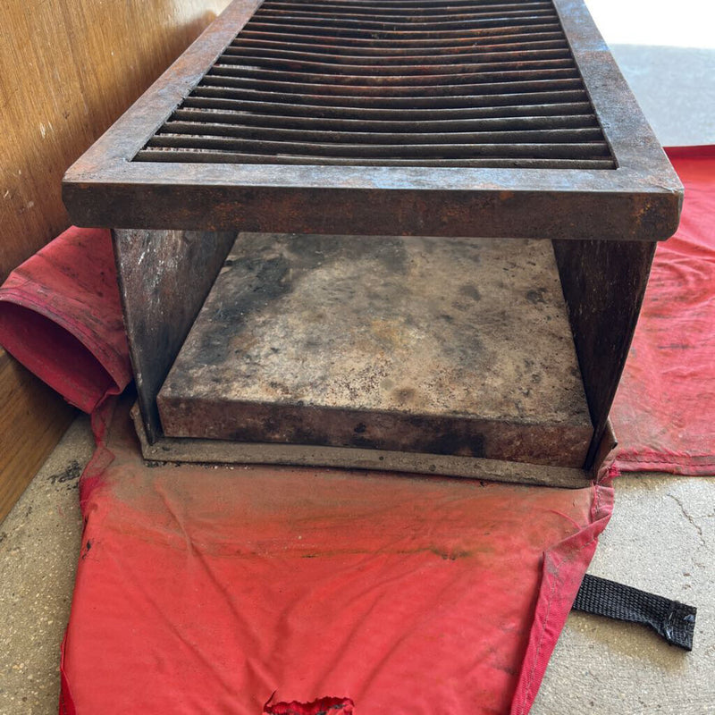 The Environmental Firebox - Medium Firebox - MSRP $290: Steel--46cm x 28cm