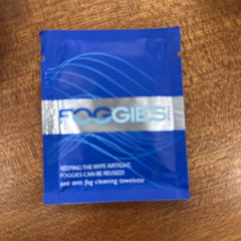 FOGGIES - Anti-Fog Cleaning Towelettes: blue-unisex-