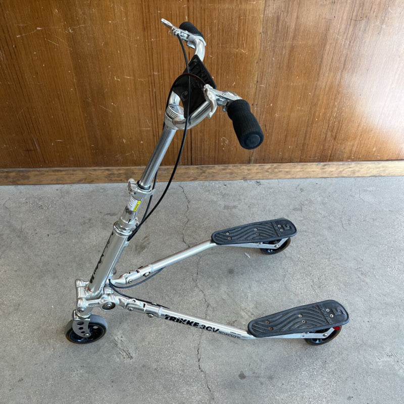 Trikke - T5 3CV 3-Wheel Kids Carving Scooter - MSRP comp $200: Silver--