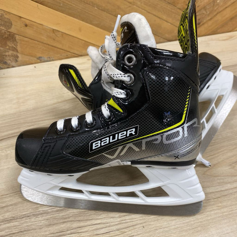 Bauer- Kids Vapor Ice Skates- MSRP$130 : Black-children-13.5