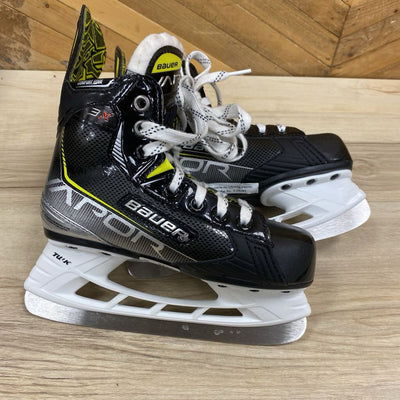 Bauer- Kids Vapor Ice Skates- MSRP$130 : Black-children-13.5