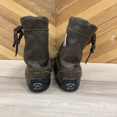 Manitobah Mukluks - Children's Winter Boots - MSRP $160: Brown-children-13