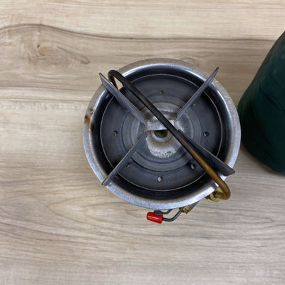 Coleman Ultralight Camping Stove Model 440: Silver-unisex-