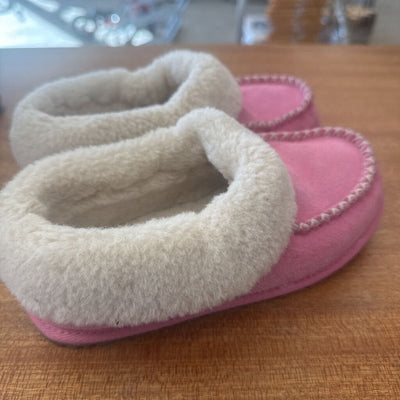 Manitobah Mukluks - Kids Cabin Clogs - MSRP comp $65: Pink/White-children-1Y