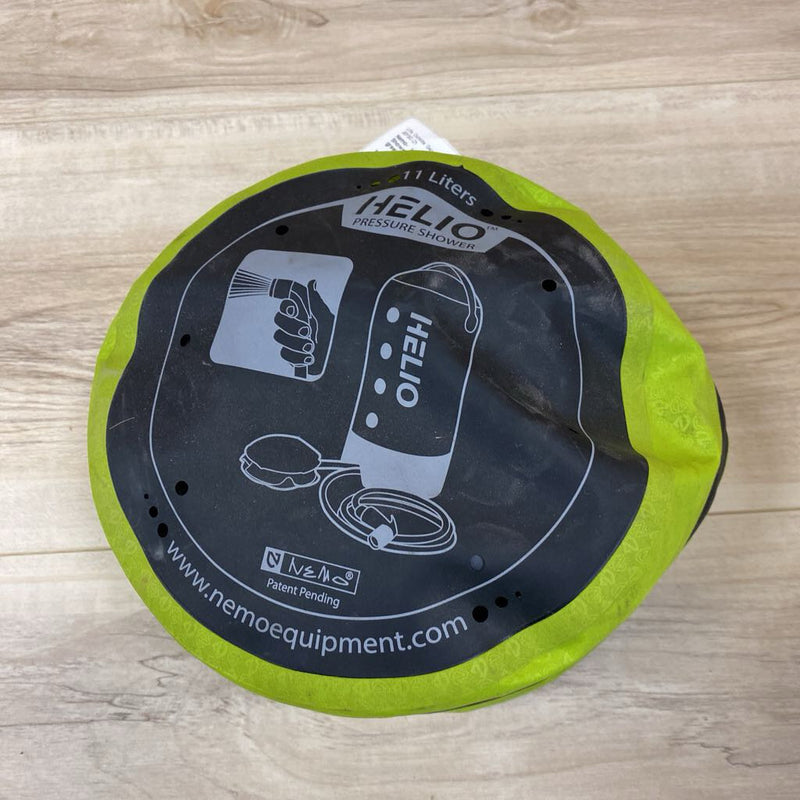 Nemo Helio Pressure Shower: black and green-unisex-11L
