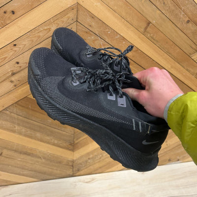 Nike - men's Pegasas GTX - MSRP $210: black-men-12