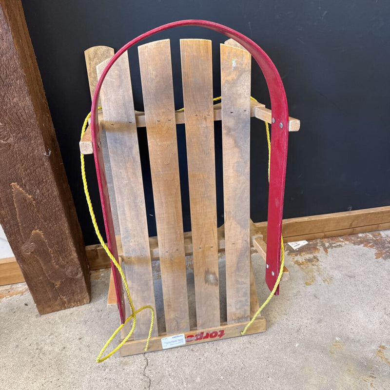 Torpedo - Wooden Sled with Red Edge and Yellow Rope: Red-unisex-