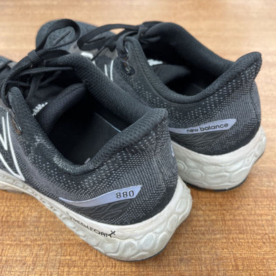 New Balance - Women's Fresh Foam 880 Running Shoes - MSRP $180: Black/White-women-W9.5