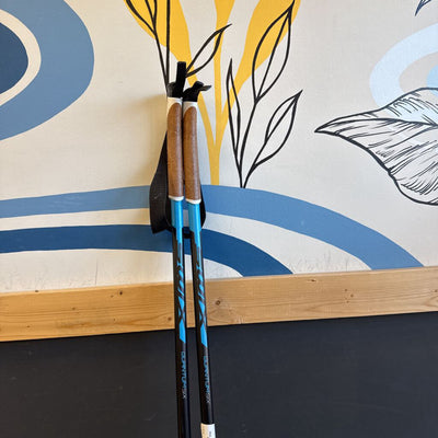 Swix - Quantum Six Cross Country Ski Poles - MSRP $129: Black Blue --150cm
