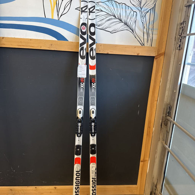 Rossignol - Evo XC 49 First AR Cut Skis - Rottefella NNN Bindings - MSRP $180: Black/White/Red--166cm