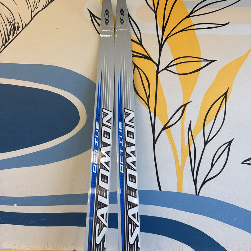 Salomon - Classic Active Cross Country Skis (NNN Binding) : White/Black/Blue--196cm