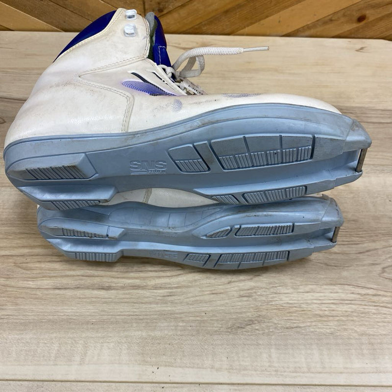 Fisher - XC Classic SNS Profil SKi Boots: White/Blue-unisex-40