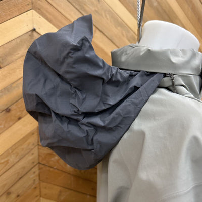 Arc'teryx - Women's A2B Commuter GTX Hardshell Jacket - MSRP $570: Grey/Beige-women-LG