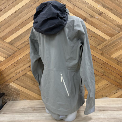 Arc'teryx - Women's A2B Commuter GTX Hardshell Jacket - MSRP $570: Grey/Beige-women-LG